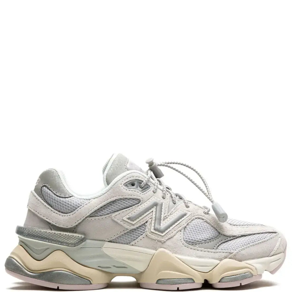 New Balance 9060 (December Sky)