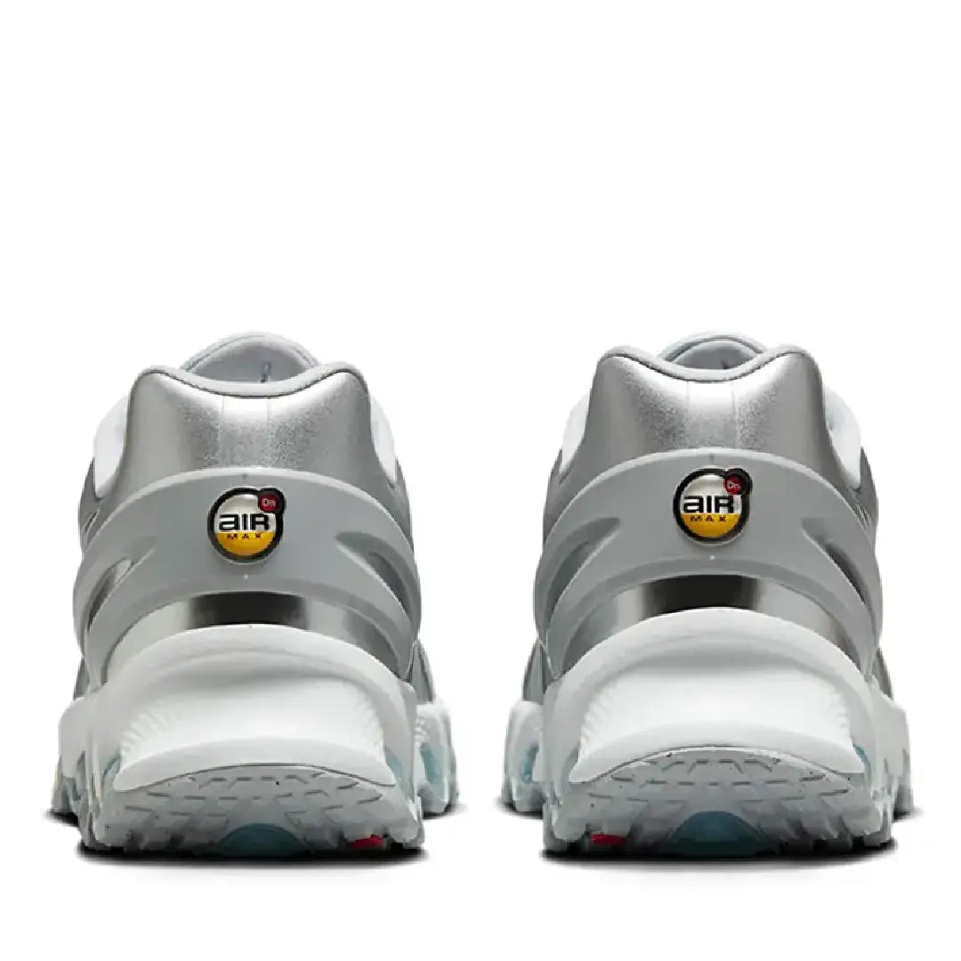 Nike DN8 (Metallic Silver)