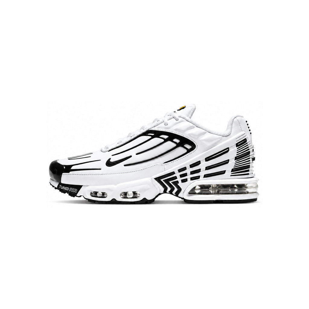 Nike Air Max Plus White Black Outline