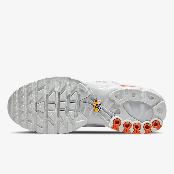 Nike Air Max Plus Utility White Safety Orange, bijela / narandžasta, patike, slika 4
