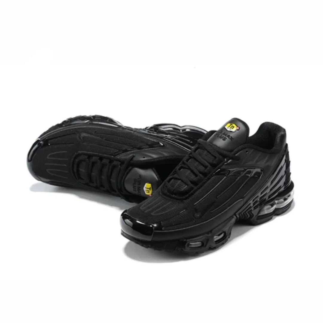 Nike Air Max Plus Black Tonal pair