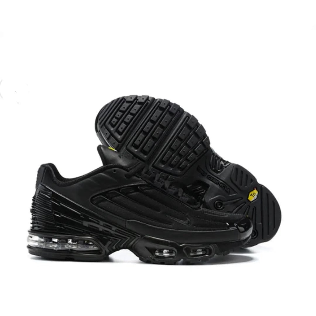 Nike Air Max Plus Black Tonal detail