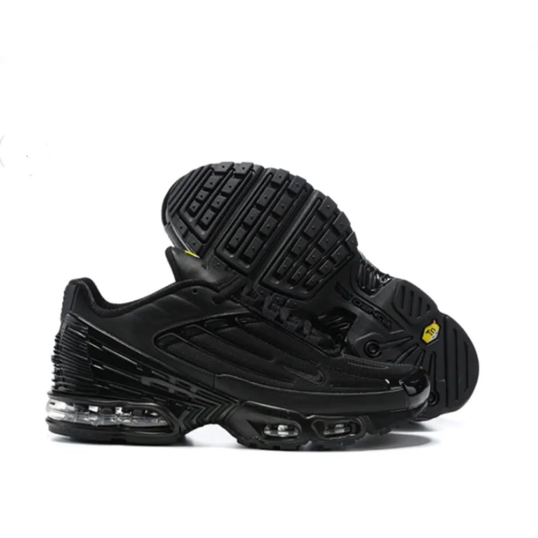 Nike Air Max Plus Black Tonal detail