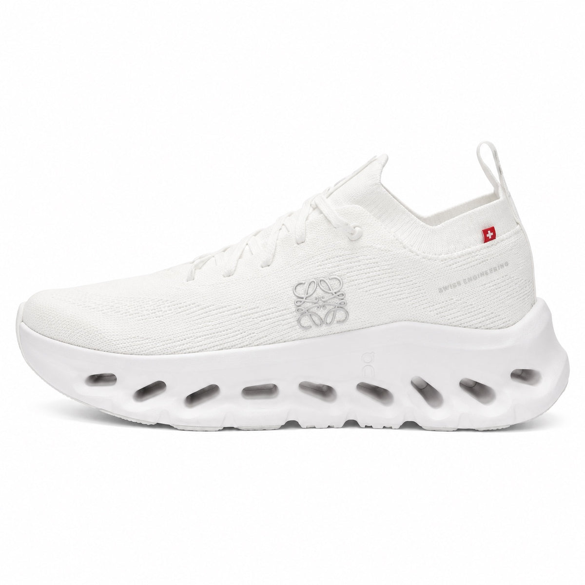 LOEWE x On Cloudtilt All White