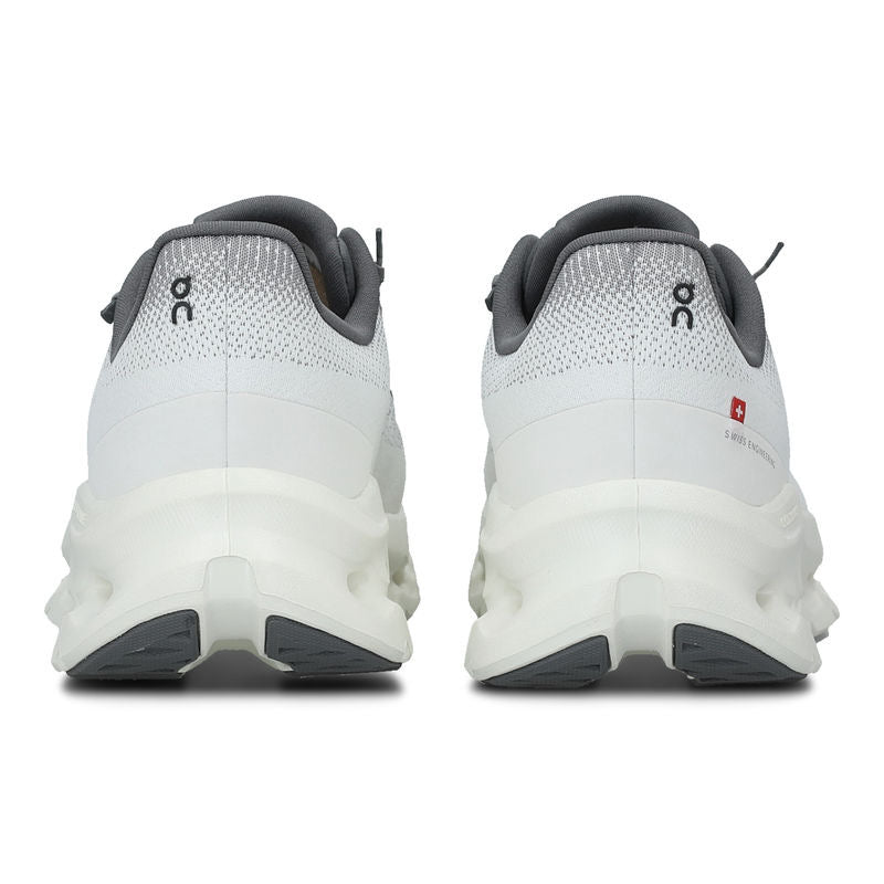 On Cloudtilt Ice Grey White patike – pogled pozadi i detalj pete
